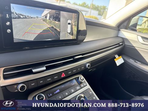 Used 2025 Hyundai Palisade SEL FWD image 9