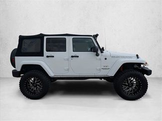 Used 2016 Jeep Wrangler Unlimited Sahara w/ Connectivity Group video 4