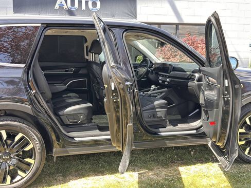 Used 2023 Kia Telluride SX Prestige AWD/4WD image 32