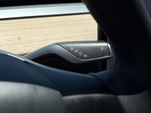 Used 2021 Tesla Model 3 Standard Range Plus RWD image 9