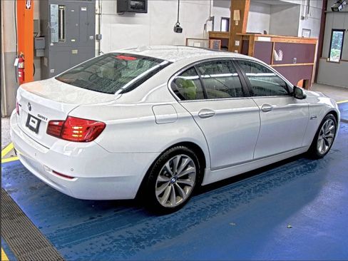 Used 2016 BMW 528i xDrive Sedan AWD/4WD image 2