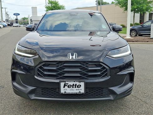 Used 2025 Honda HR-V Sport image 2