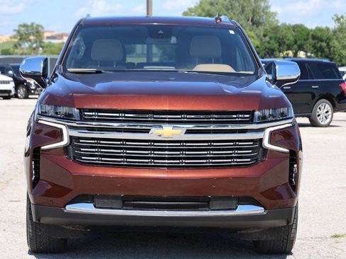Used 2023 Chevrolet Suburban Premier AWD/4WD image 2