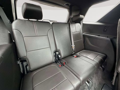 Certified 2023 Chevrolet Traverse RS image 38