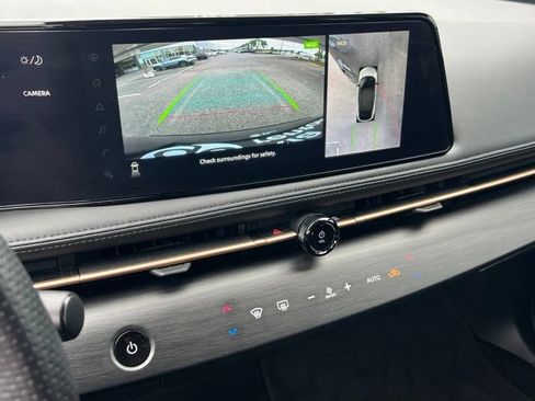 Used 2024 Nissan Ariya FWD image 21