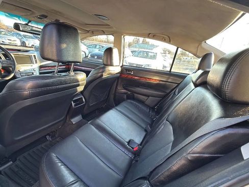 Used 2011 Subaru Legacy 3.6R Limited image 10
