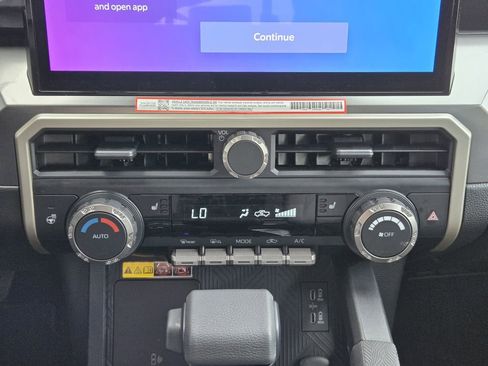 New 2026 Toyota Tacoma TRD Off-Road AWD/4WD image 13