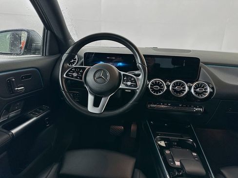 Used 2021 Mercedes-Benz GLA 250 4MATIC w/ Premium Package image 28