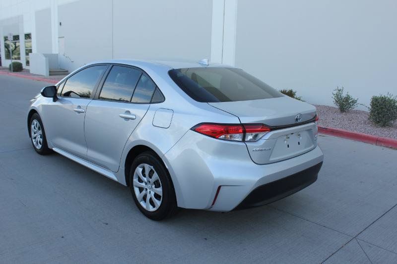 Used 2025 Toyota Corolla LE FWD image 7