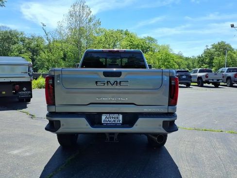 New 2026 GMC Sierra 2500 Denali Ultimate AWD/4WD image 8