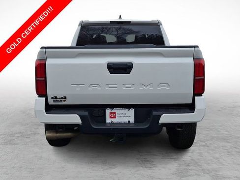 Certified 2024 Toyota Tacoma TRD Off-Road AWD/4WD image 5