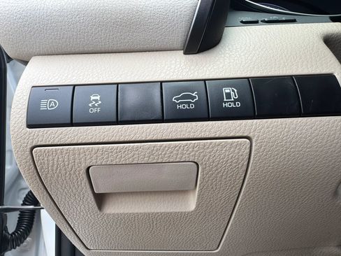 Used 2024 Toyota Camry LE FWD image 35