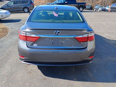 Used 2013 Lexus ES 300h image 4