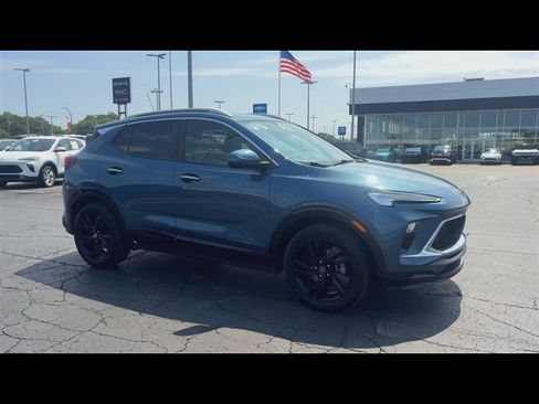 Used 2025 Buick Encore GX Sport Touring w/ Comfort Package FWD image 2