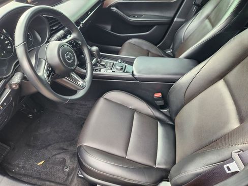 Certified 2025 MAZDA MAZDA3 Hatchback w/Premium Plus Pkg image 11