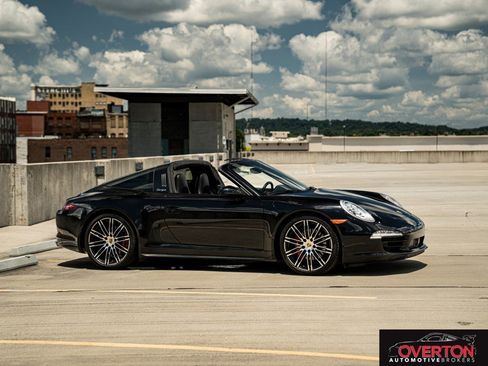 Used 2015 Porsche 911 Targa 4S AWD/4WD image 2