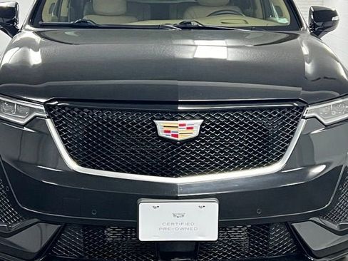 Certified 2024 Cadillac XT6 Sport w/ Platinum Package AWD/4WD image 9