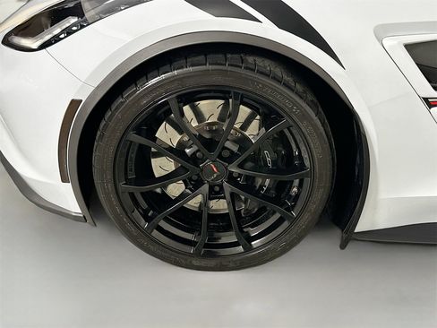 Used 2019 Chevrolet Corvette Grand Sport image 11