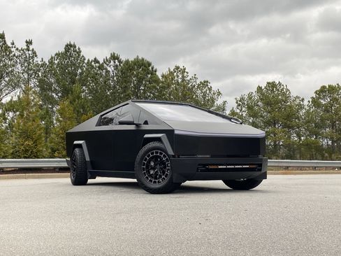 Used 2024 Tesla Cybertruck Cyberbeast image 48