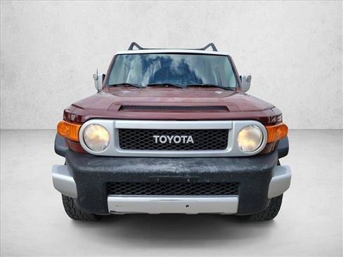 Used 2011 Toyota FJ Cruiser 4WD image 2