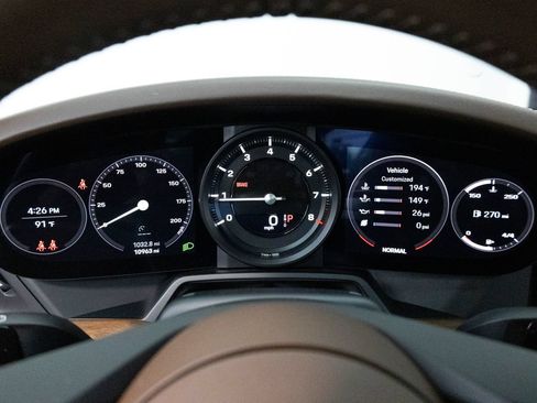 Certified 2024 Porsche 911 Carrera 4S AWD/4WD image 19