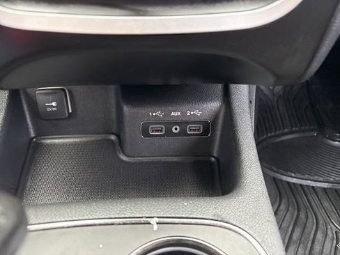 Used 2019 Dodge Durango GT image 22