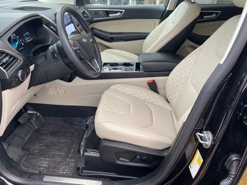 Used 2024 Ford Edge Titanium image 9