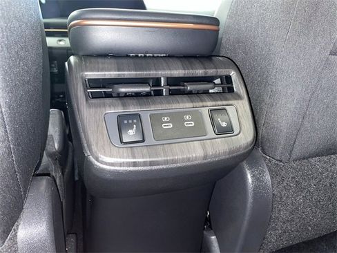 Certified 2025 Nissan Ariya AWD image 18