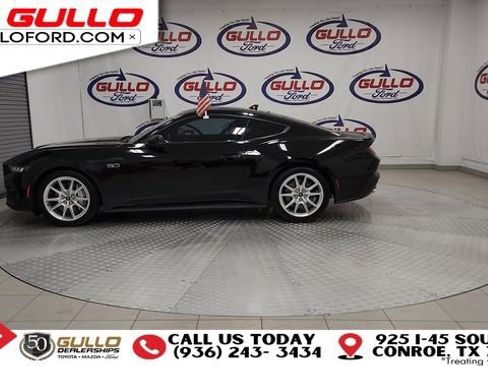 Used 2024 Ford Mustang GT Premium image 5