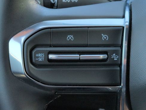 Used 2025 GMC Canyon Elevation w/ Technology Package RWD image 24