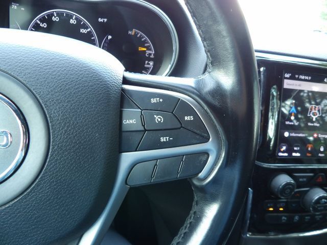 Used 2020 Jeep Grand Cherokee Laredo AWD/4WD image 18
