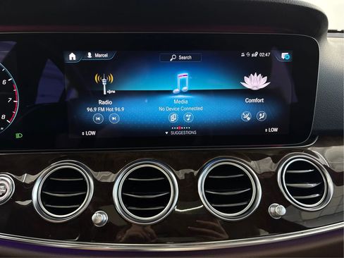 Used 2021 Mercedes-Benz E 350 4MATIC Sedan image 19