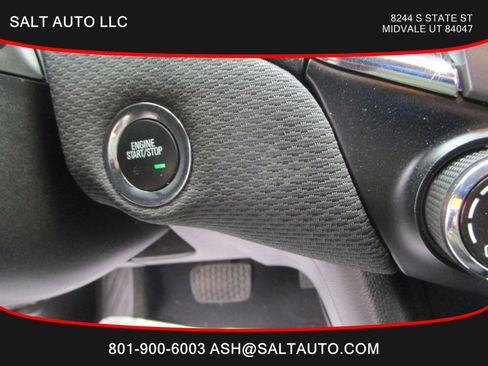 Used 2018 Chevrolet Cruze LT w/ Convenience Package image 13