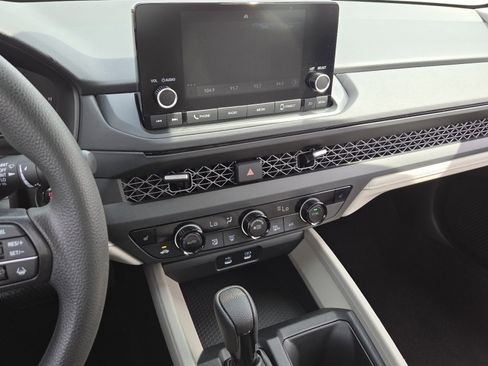 Used 2024 Honda Accord EX image 29