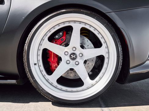 Used 2021 Ferrari 812 GTS RWD image 28