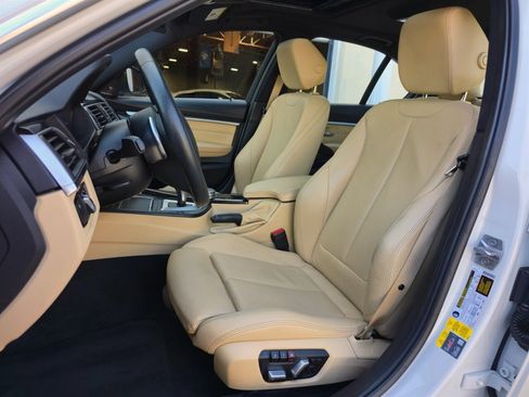 Used 2017 BMW 330e image 15