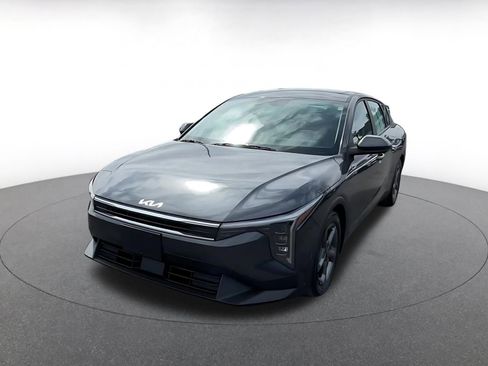 Used 2025 Kia K4 LXS image 8