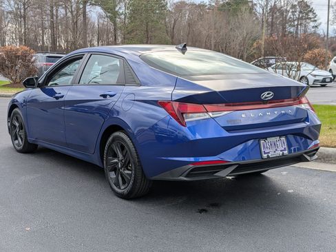 Used 2021 Hyundai Elantra SEL image 7
