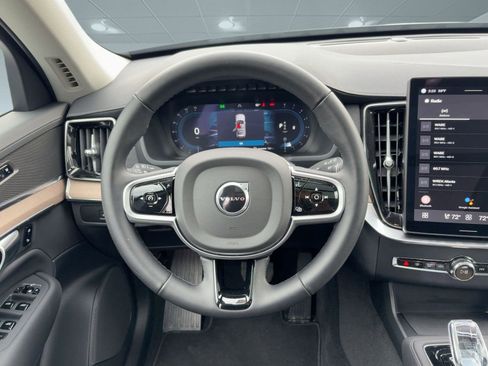Certified 2025 Volvo XC90 B5 Plus image 15
