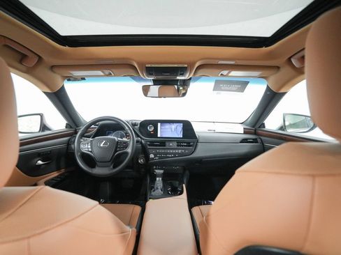 Certified 2025 Lexus ES 350 w/ Premium Package FWD image 15