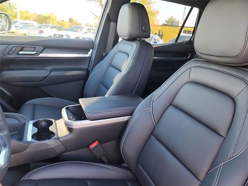 New 2026 GMC Terrain Elevation w/ Elevation Premium Package image 14