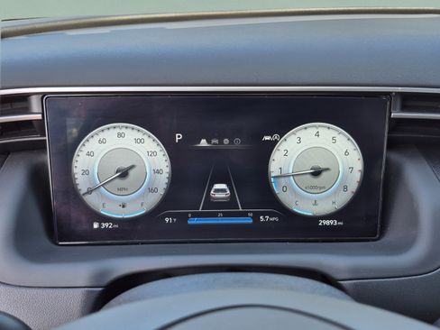 Certified 2024 Hyundai Tucson SE FWD image 28
