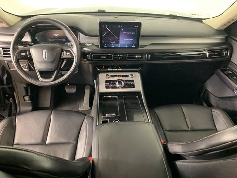 Used 2022 Lincoln Aviator AWD w/ Premium Package image 39