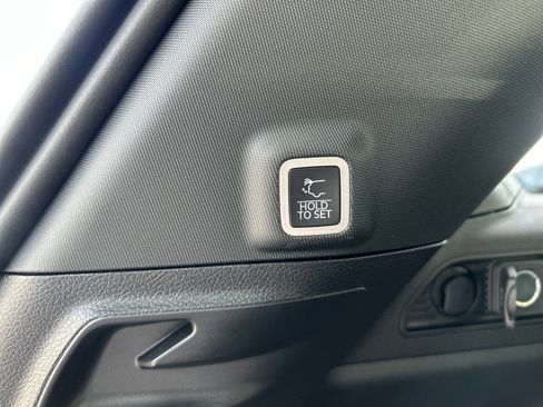 New 2025 Jeep Grand Cherokee Limited w/ Black Appearance Package image 8