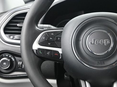 Used 2018 Jeep Renegade Latitude image 30