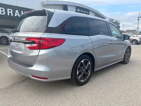 Used 2023 Honda Odyssey Elite image 4