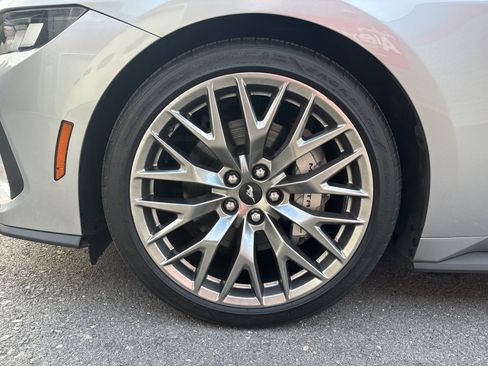 Used 2024 Ford Mustang GT Premium RWD image 11