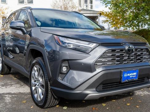 Used 2024 Toyota RAV4 Limited image 4