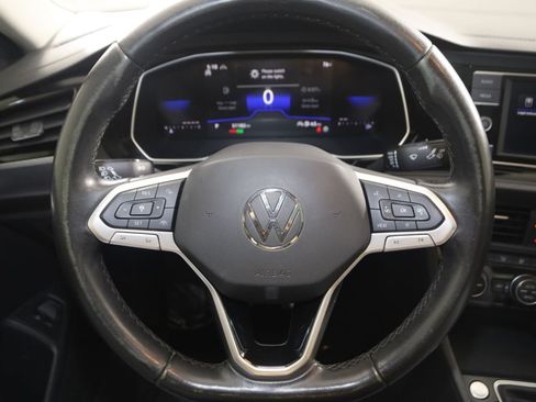 Used 2024 Volkswagen Jetta SE w/ Panoramic Sunroof Package FWD image 32