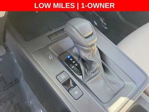Used 2026 Toyota Corolla Cross L FWD image 28